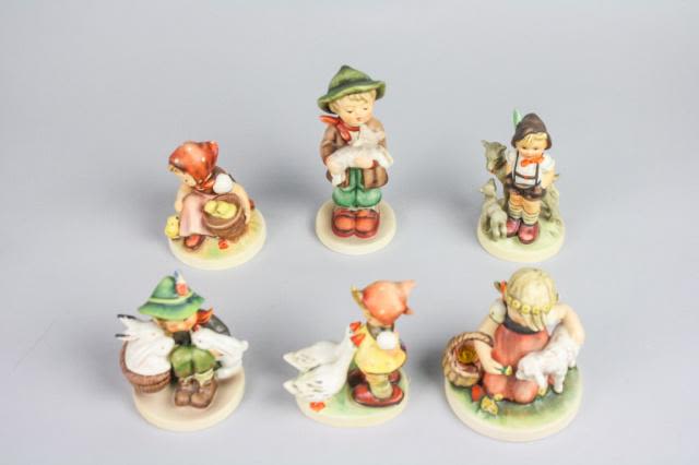Lot 407: 6 Hummel Figurines
