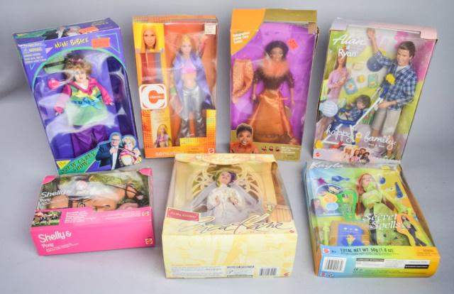 Lot 431: Mimi Brandi Erika Cane Figures New In Boxes