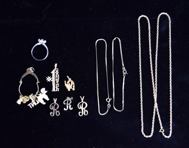 Lot 494: Grouping of 14k Gold Jewelry
