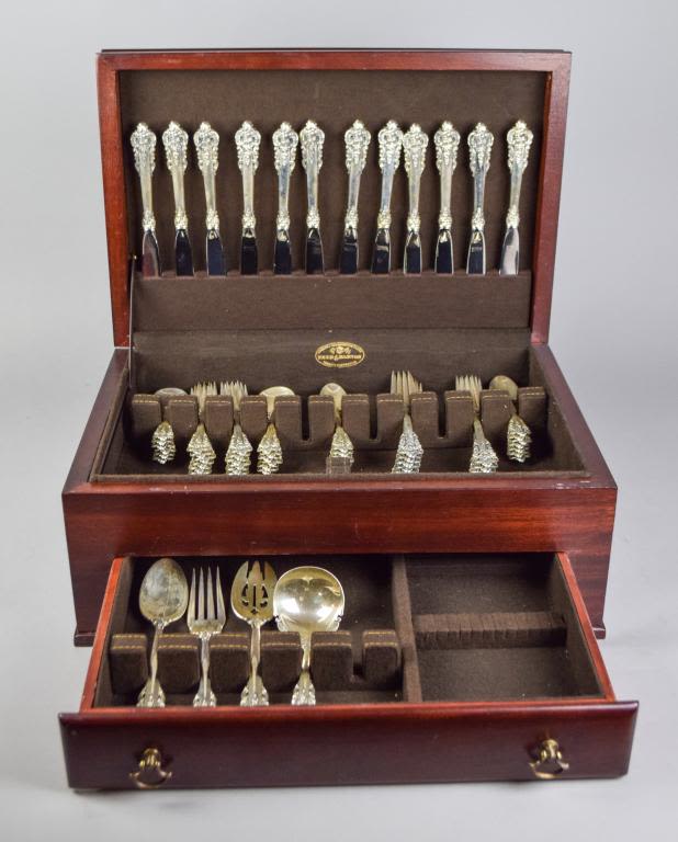 Lot 152: Wallace Grand Baroque Sterling Silver Flatware
