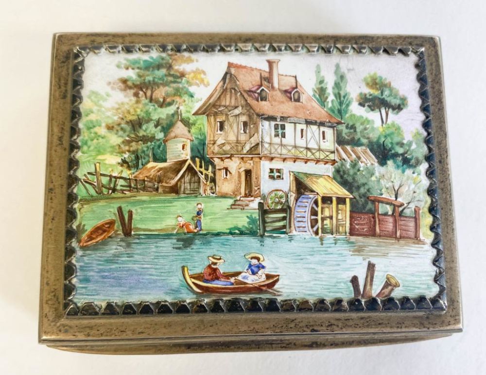 Lot 166: Silver Box With Porcelain Plaque Lid