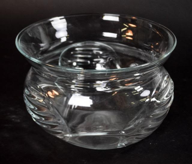 Lot 279: Paedra Bramhall Blown Glass Bowl