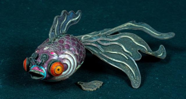 Lot 221: Chinese Silver & Enamel Articulated Fish