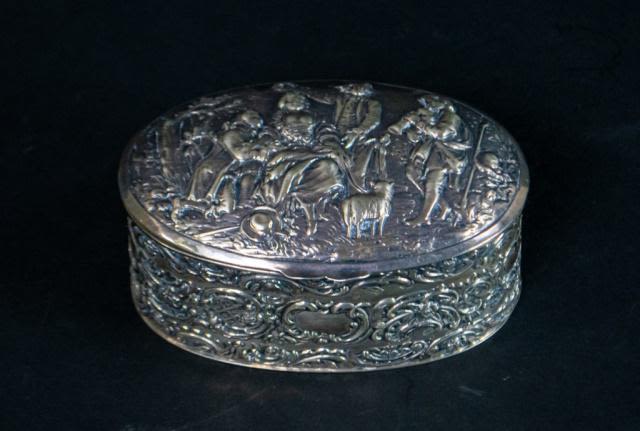 Lot 228: Continental 800 Silver Repousse Box