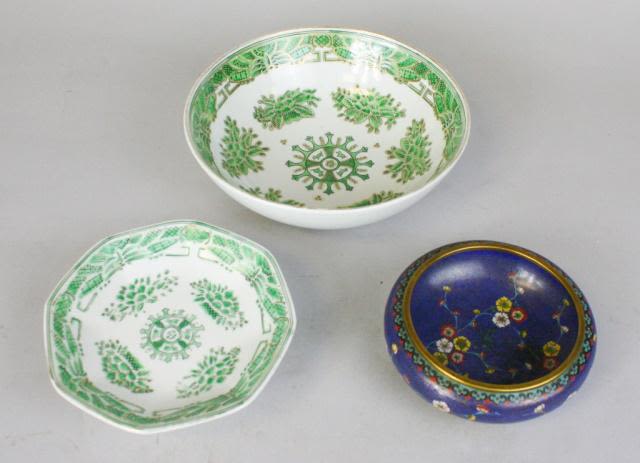 Lot 321: Chinese Porcelain & Cloisonne Lot