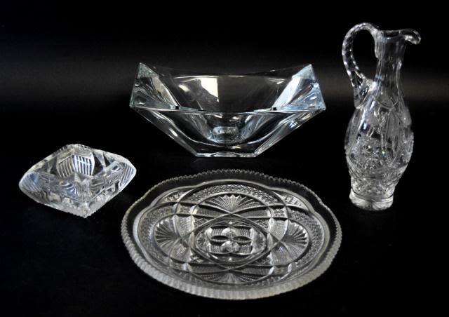 Lot 350: 4 Piece Glass Grouping