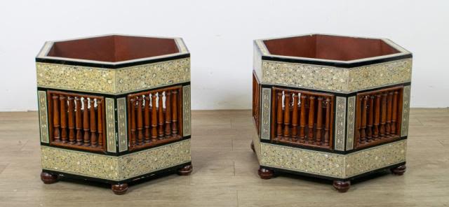 Lot 236: Pair of Anglo Indian Inlaid Planters
