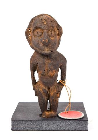Lot 159: Lower Sepik River Figure, Male Amulet Kandimbong