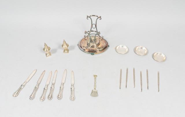 Lot 202: Grouping of Stainless Steel