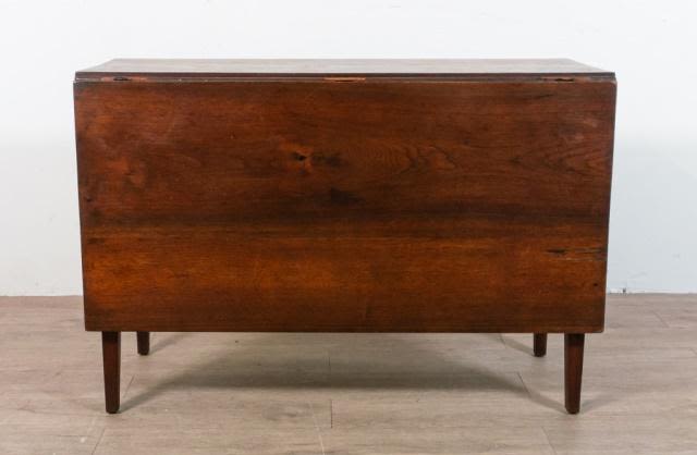 Lot 219: Federal Drop Leaf Table