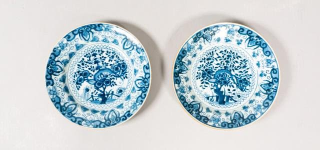 Lot 231: Pair of Chinese Export Porcelain Plates
