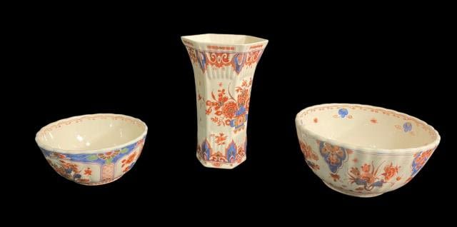 Lot 351: 3 Mid 20th Century Delft Porcelain Pieces