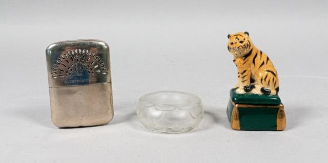 Lot 390: Collection of 3 Decorative Items