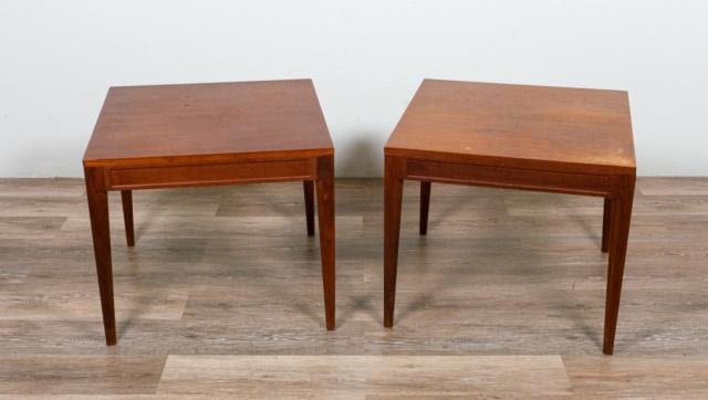 Lot 209: Pair of Mid Century Modern Side Tables