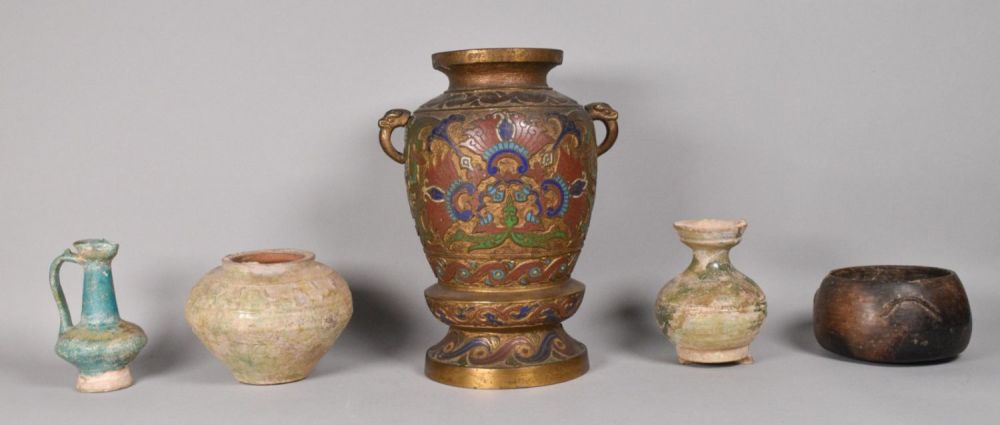 Lot 322: 5 Decorative Items