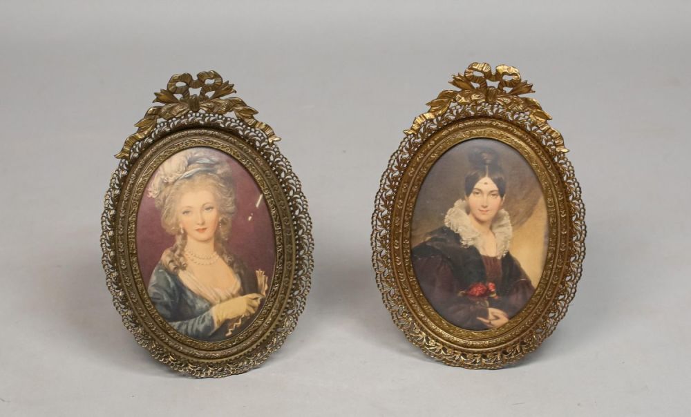 Lot 341: Pair of Portrait Miniatures Prints in Brass Frames