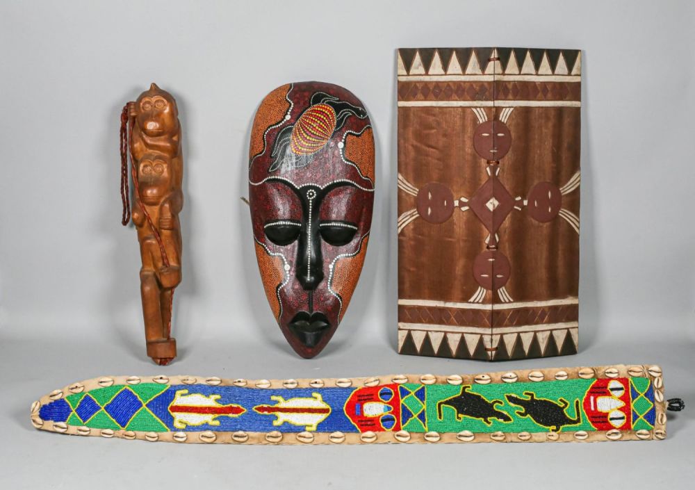 Lot 369: 4 Ethnographic Decorative Items