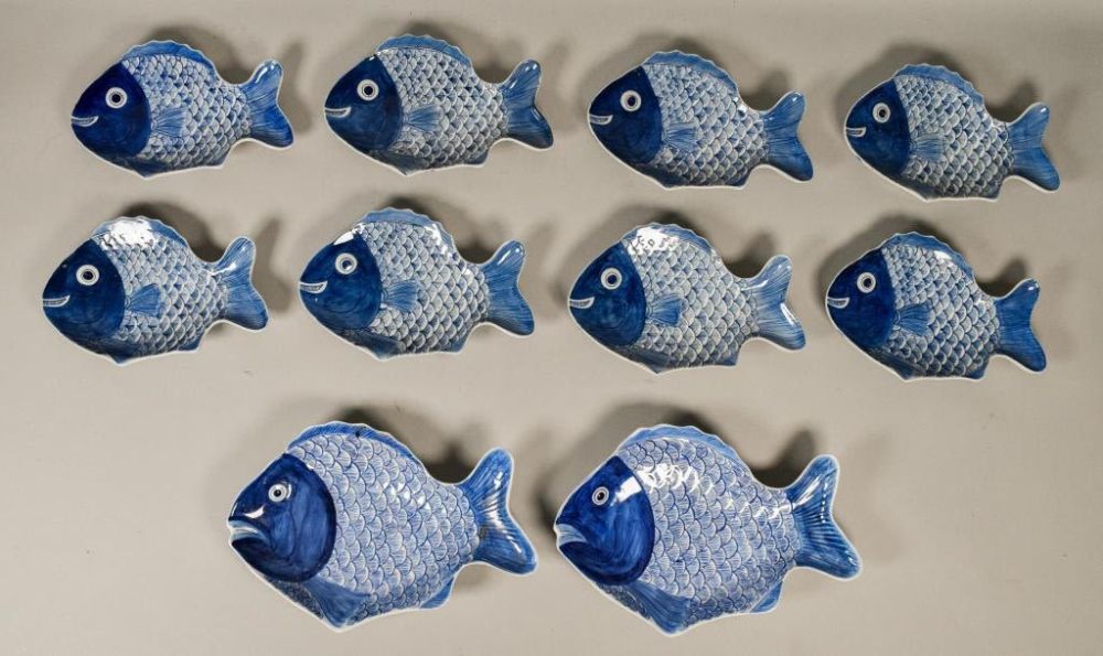 Lot 397: 10 Porcelain Fish Shaped Plates