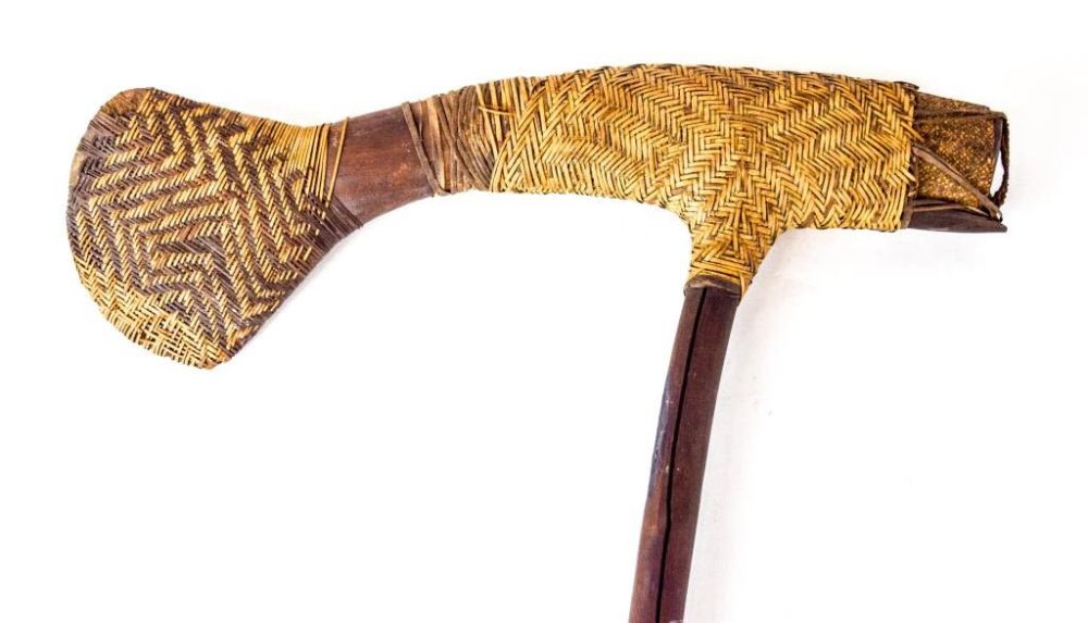 Lot 162: Axe, Lower Sepik River