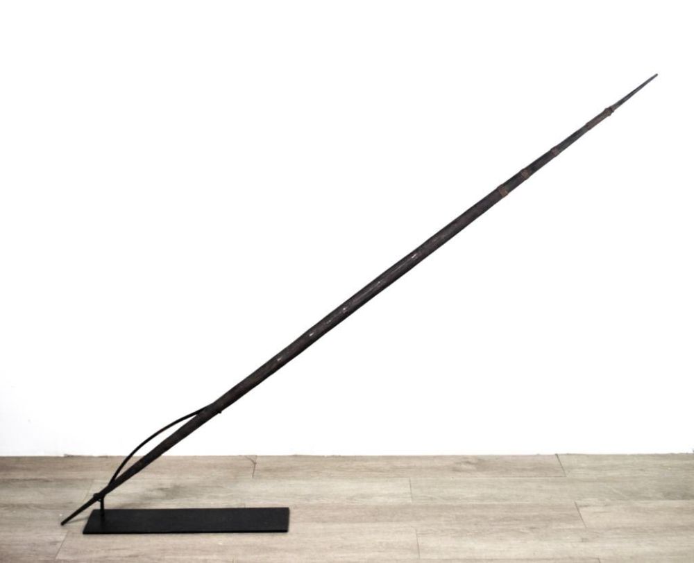 Lot 181: Bow, Lower Sepik River