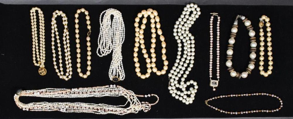 Lot 220: Collection of 19 Faux Pearl Necklaces
