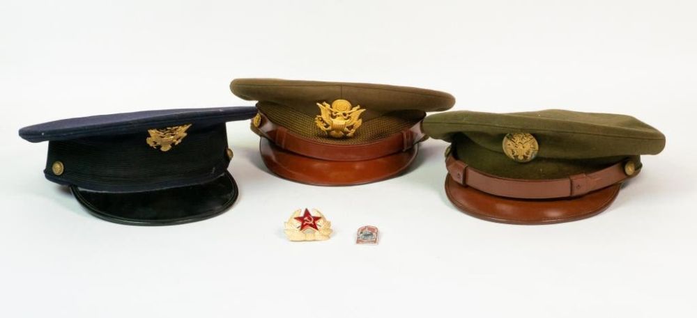 Lot 310: Grouping of World War II Militaria