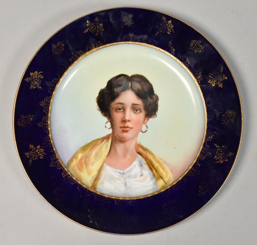 Lot 324: Vienna Style Cabinet Plate