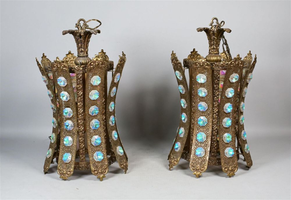 Lot 330: 2 Hollywood Regency Hall Chandeliers