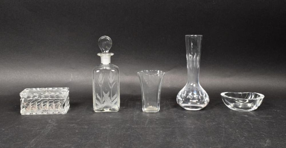 Lot 381: 5 Piece Glass Lot