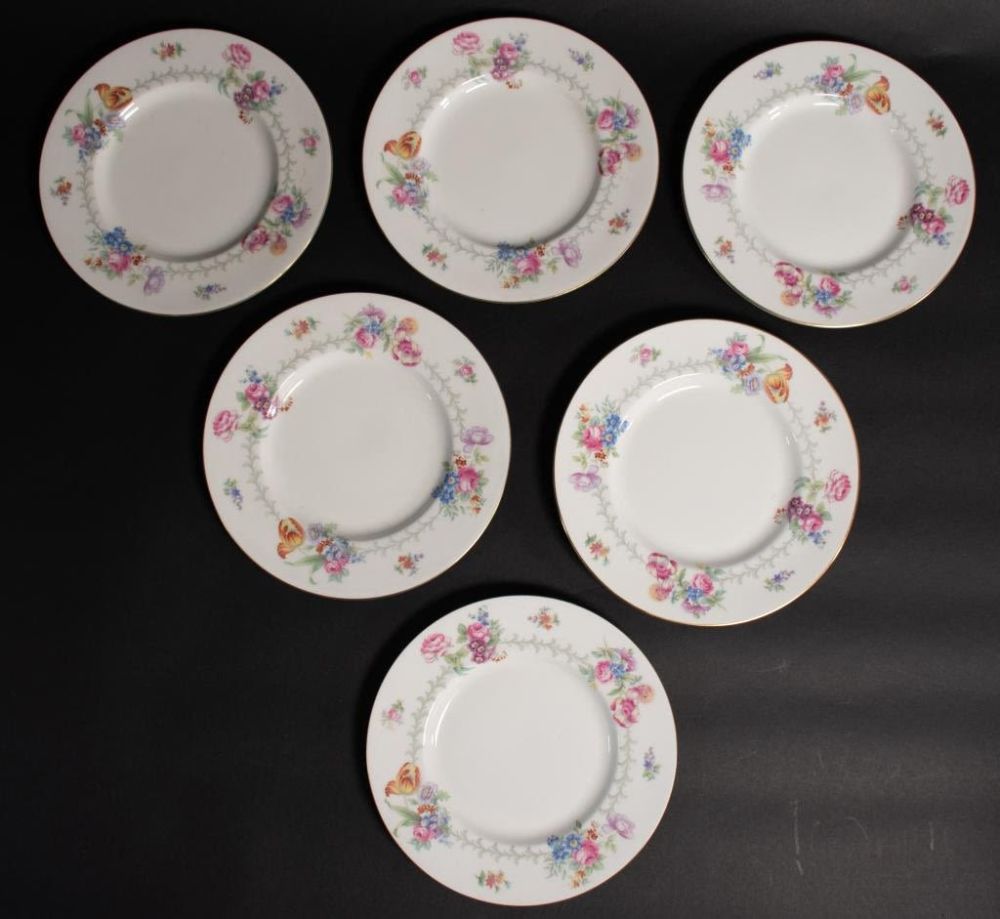 Lot 384: Six Berkshire by Minton Luncheon Plates