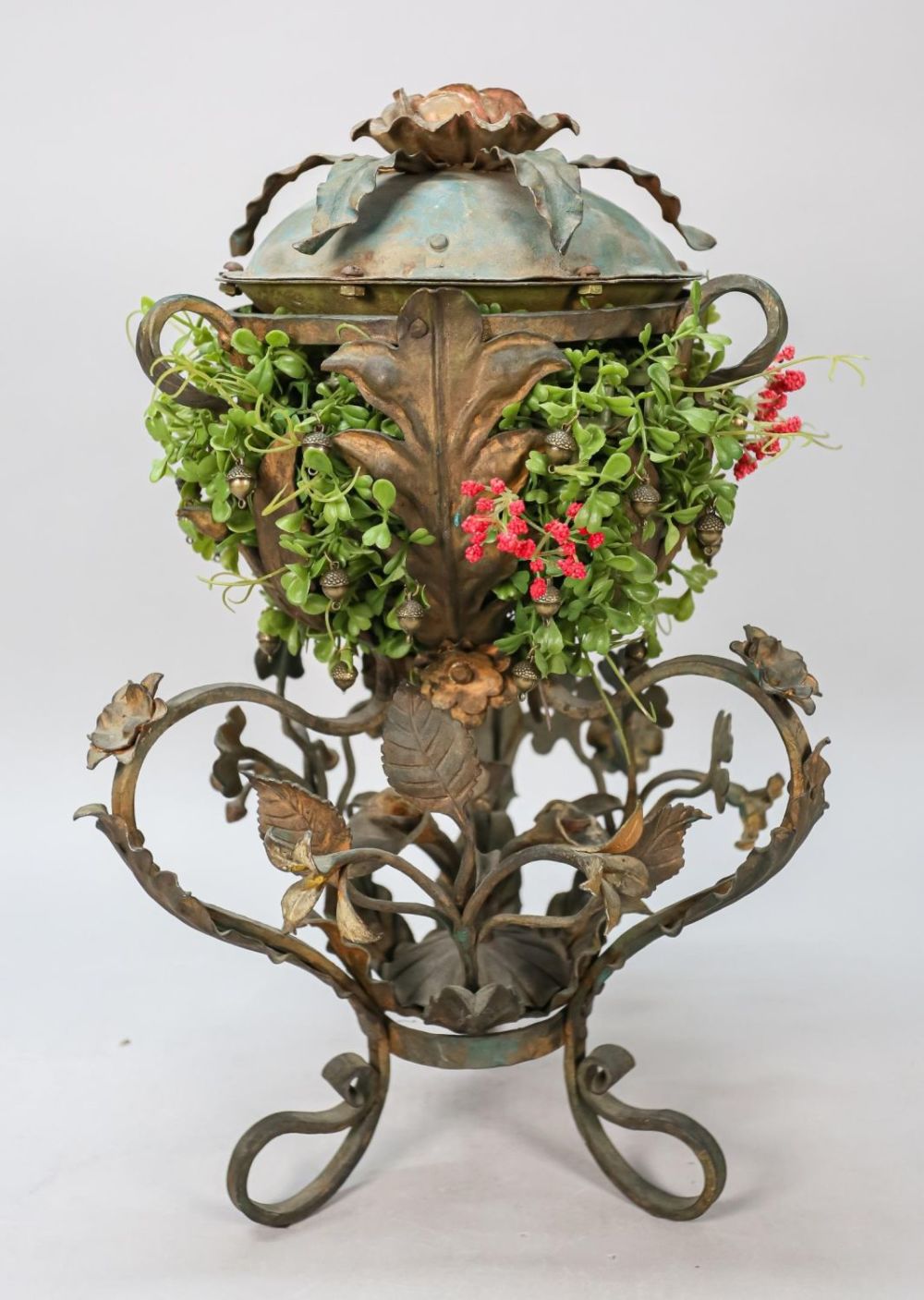 Lot 168: Iron Victorian Garden Planter Bank