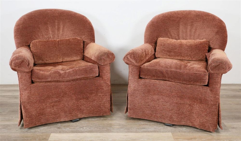 Lot 354: Pair of Mason-Art Custom Swivel Lounge Chairs