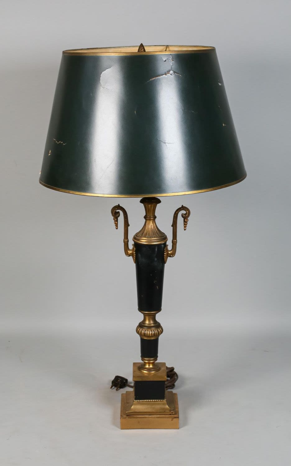 Lot 383: Mutual Sunset Lighting Company Neoclassical Lamp