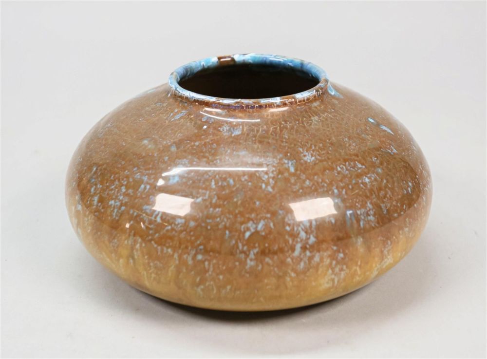 Lot 210: Shearwater Pottery Vase