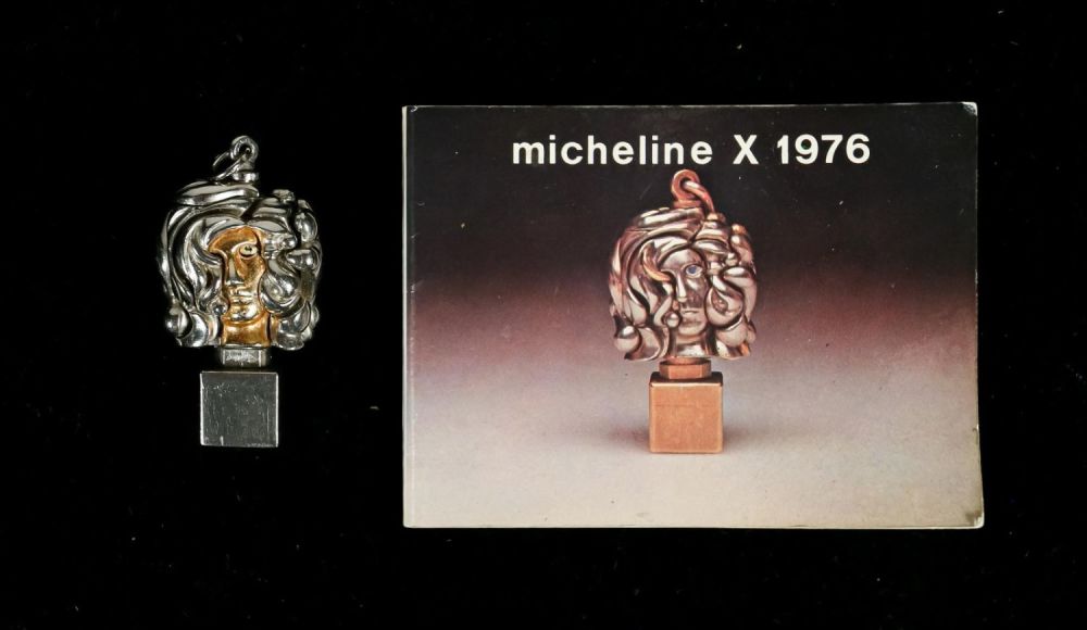 Lot 254: Miguel Berrocal Micheline X Pendant