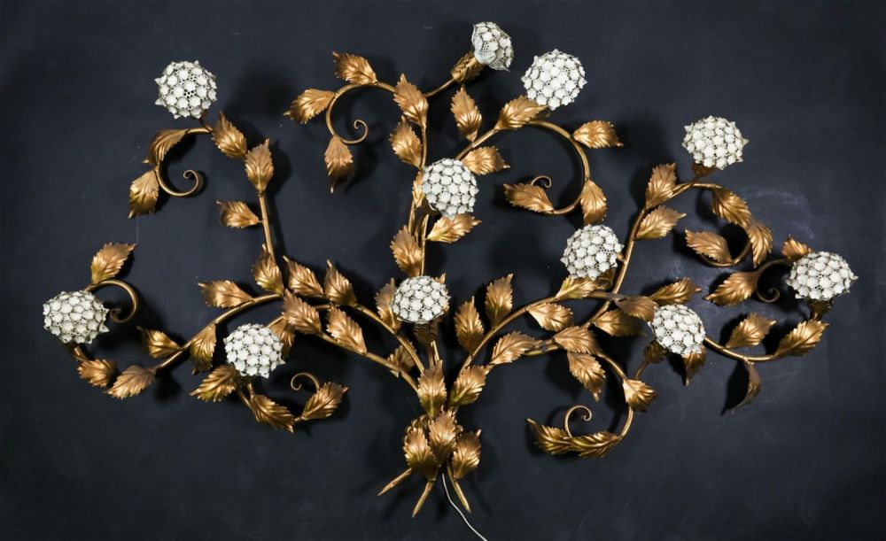 Lot 303: Gilt Metal Floral Sconce