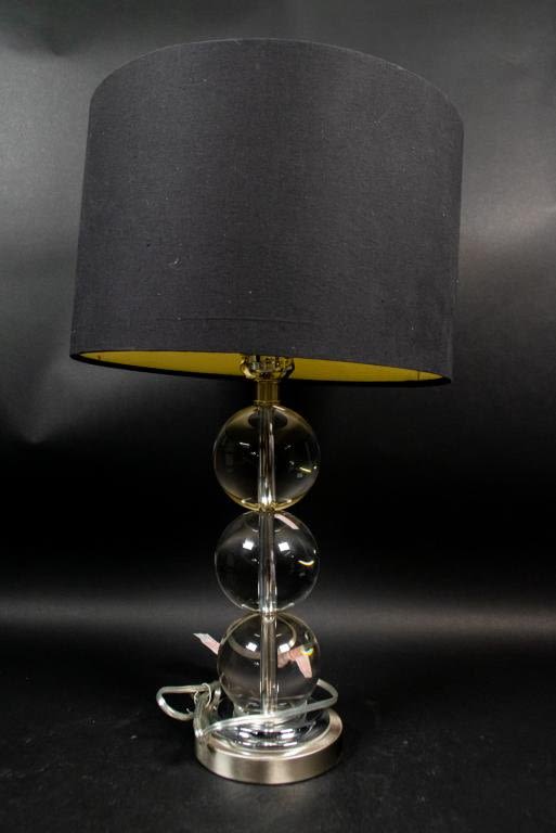 Lot 304: Modern Chrome and Lucite Stacked Ball Table Lamp