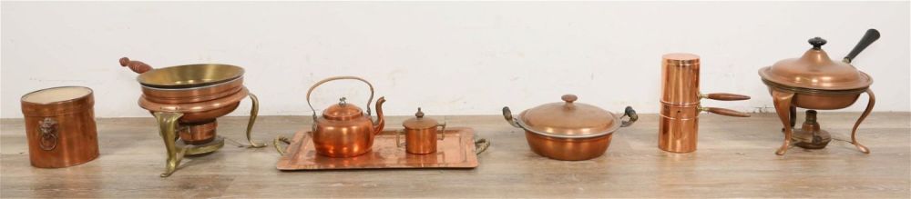 Lot 275: 8 Pieces Copper Cookware
