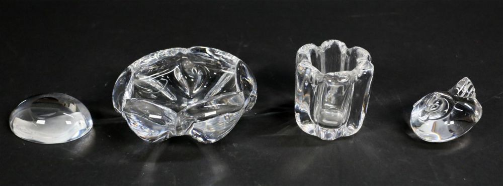 Lot 286: 4 Piece Art Glass Lot