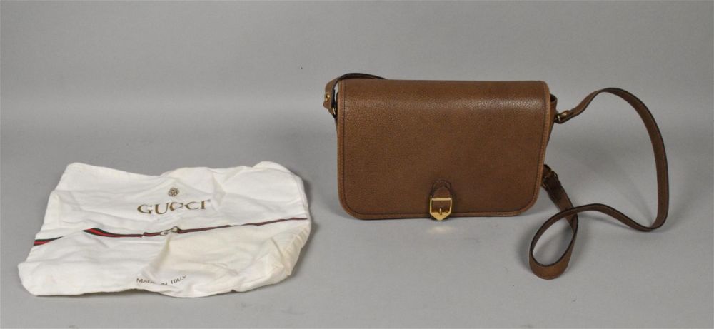 Lot 330: Gucci Purse