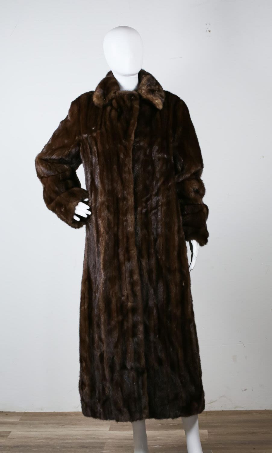 Lot 370: Pologeorgis Fur Coat