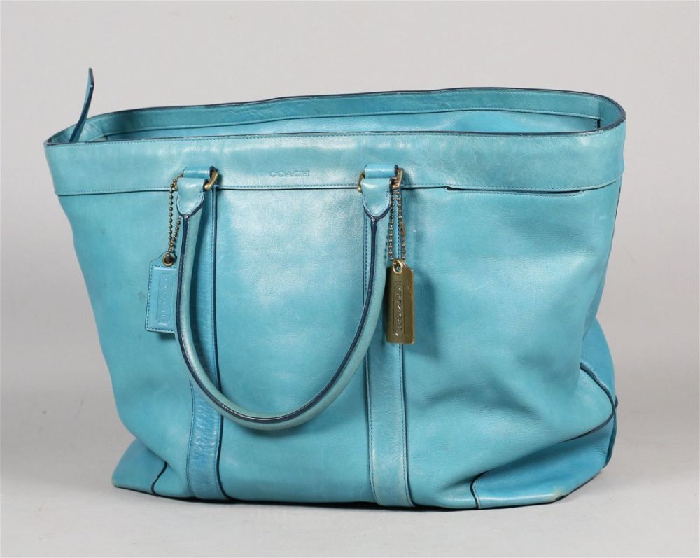 Lot 390: Coach Leather Bag