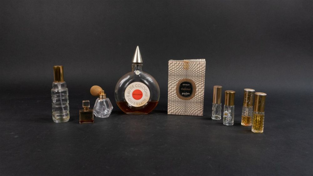 Lot 197: Lot of 8 Perfumes