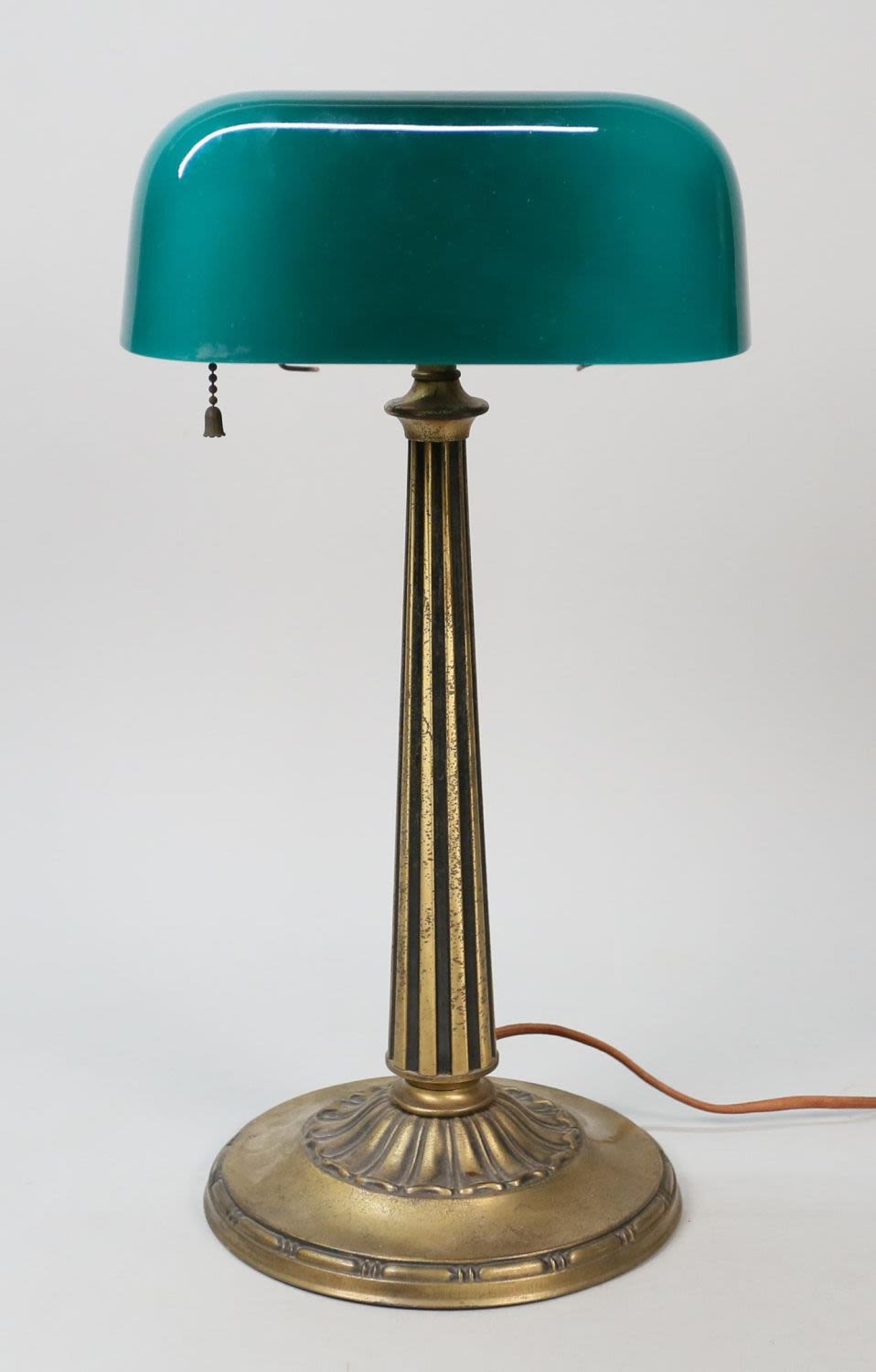 Lot 258: Emeralite Banker's Lamp