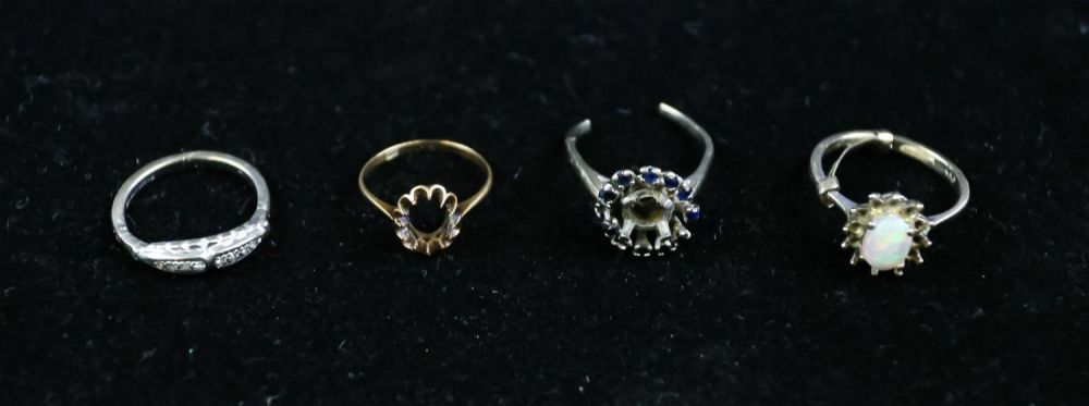 Lot 308: Four Gold Rings