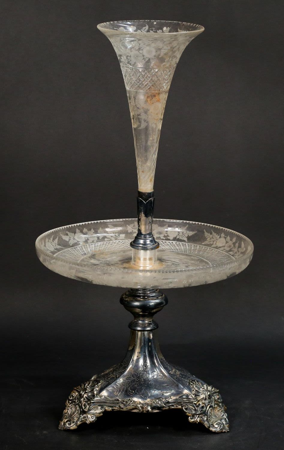 Lot 404: Walker & Hall Silverplate Epergne