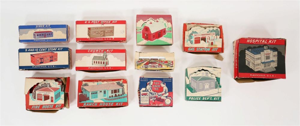 Lot 342: 12 Plasticville Kits In Original Boxes