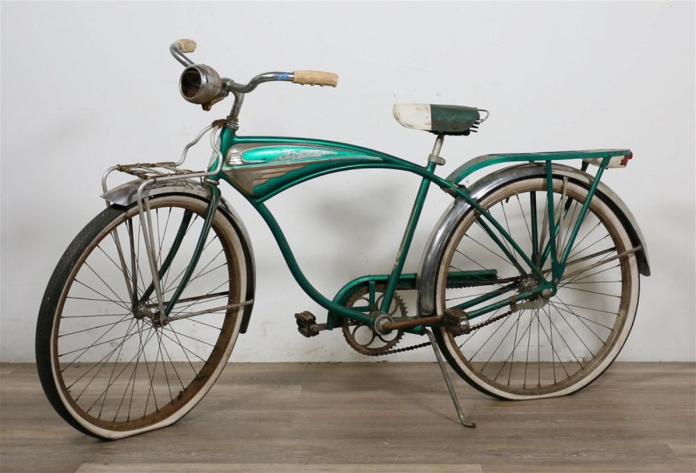 Lot 343: Schwinn Jaguar Mark II Bicycle