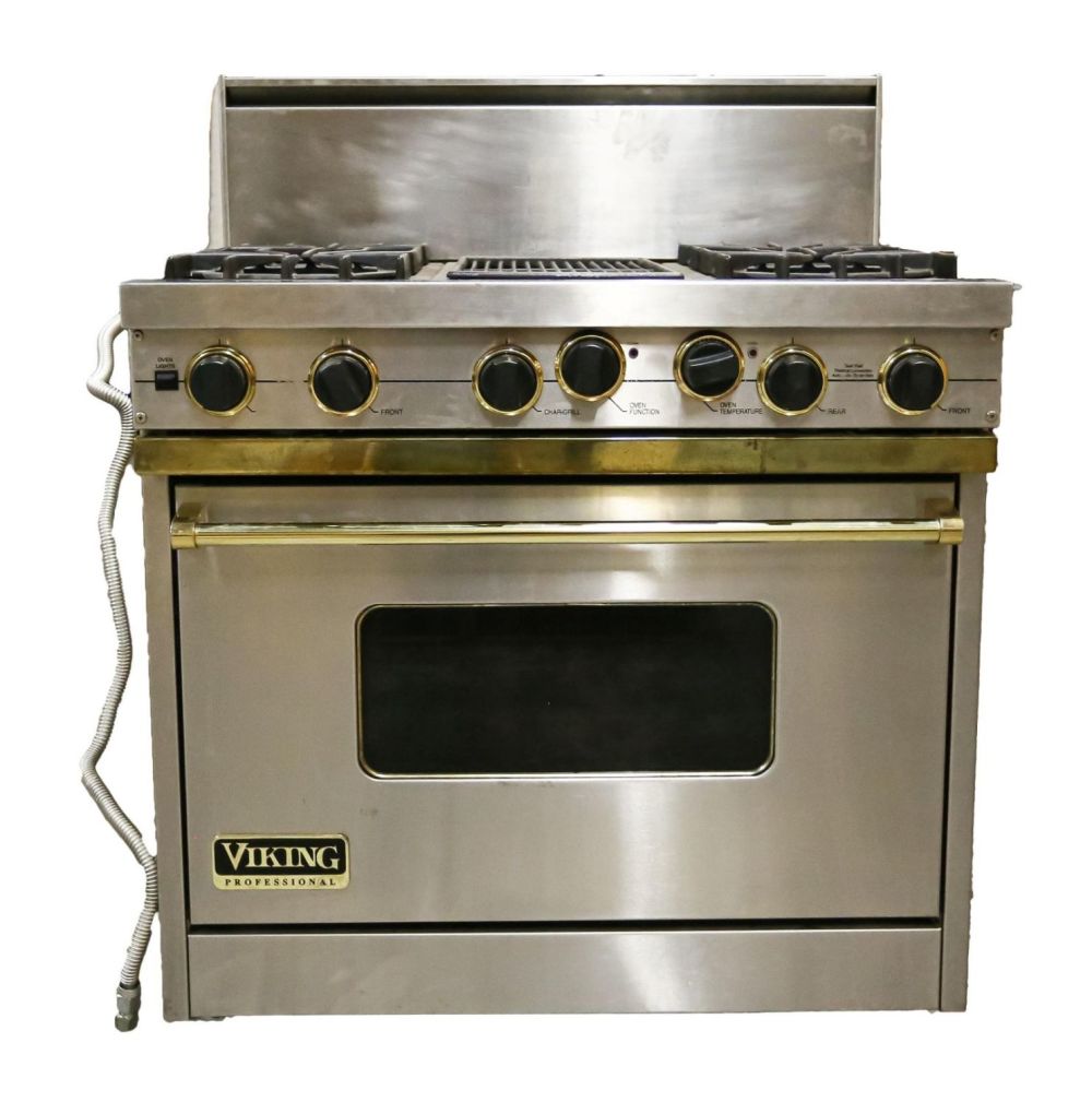 Lot 346: Viking Professional Gas Stove and Oven with Vent