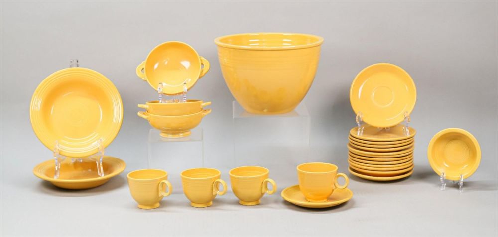 Lot 349: 25 Pieces Vintage Fiestaware Yellow